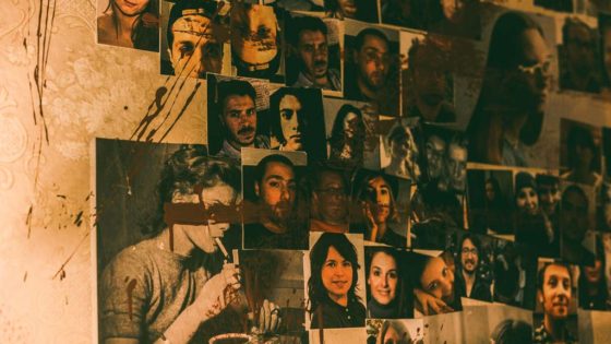Φωτογραφίες στο τοίχο του The ritual nightmare edition escape room Θεσσαλονίκη