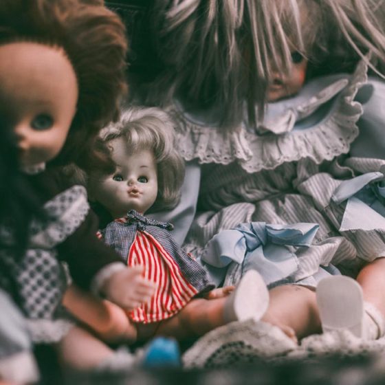 Παλίες κούκλες στο The ritual