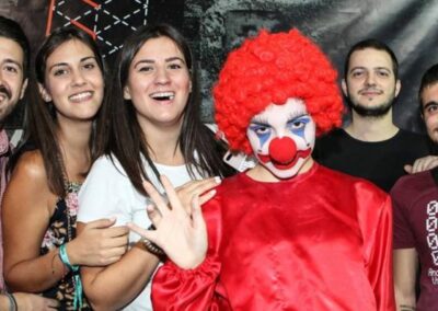 Κλόουν και ομάδα στα Great Escape